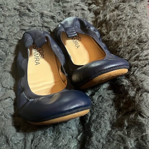 YOSI SAMRA navy blue leather, ballet flats, size 7 brand new - Picture 5 of 6